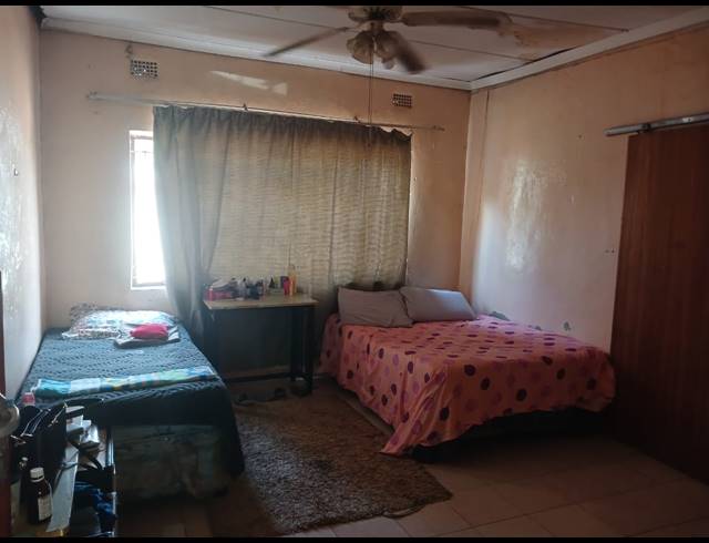 4 BEDROOM HOUSE FOR SALE IN SESHEGO B